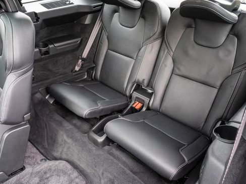 Used 2021 Volvo XC90 T8 Inscription image 32