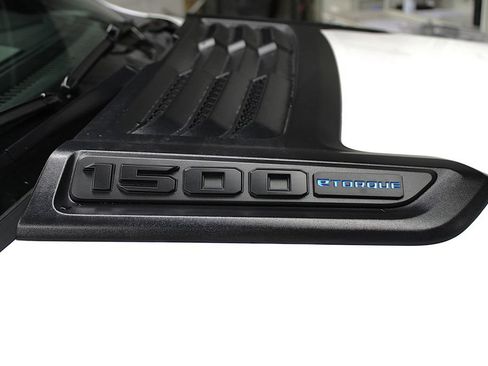New 2026 RAM 1500 Laramie AWD/4WD image 46