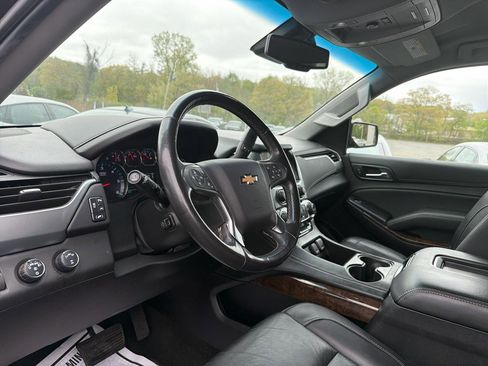 Used 2018 Chevrolet Tahoe LT w/ Luxury Package AWD/4WD image 17