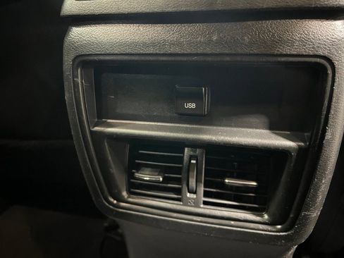 Used 2018 Nissan Murano SV image 19