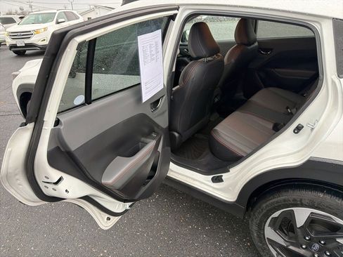 Certified 2024 Subaru Crosstrek 2.5i Limited w/ Crosstrek Mirror Package image 15
