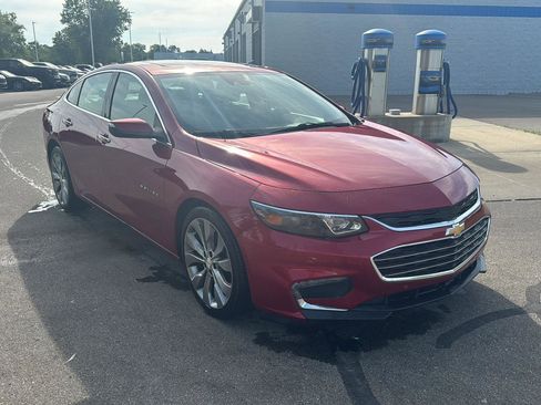 Used 2016 Chevrolet Malibu Premier w/ Driver Confidence Package II FWD image 7