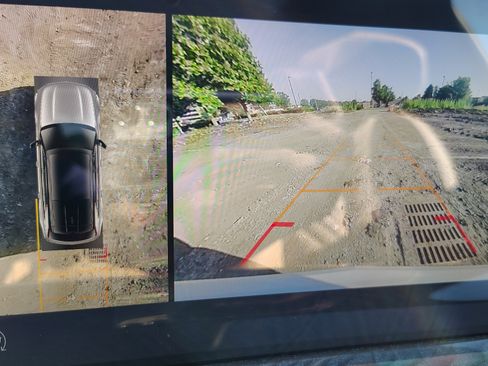 New 2025 Cadillac Escalade IQ Luxury 2 image 25