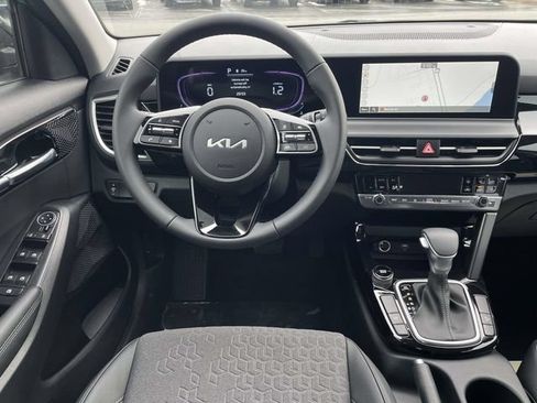 Certified 2026 Kia Seltos S FWD image 2