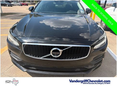 Used 2017 Volvo S90 T6 Momentum w/ Vision Package AWD/4WD image 3