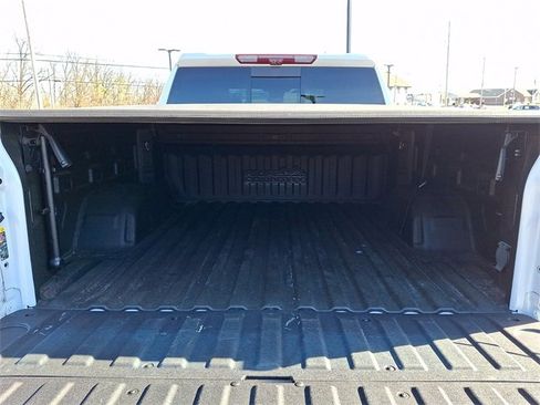 Used 2024 Chevrolet Silverado 1500 High Country w/ Technology Package image 32