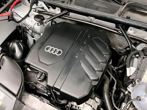 Used 2023 Audi Q5 2.0T Premium w/ Convenience Package AWD/4WD image 31
