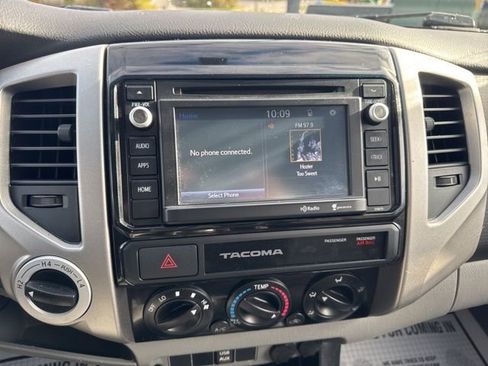 Used 2015 Toyota Tacoma 4x4 Double Cab image 20