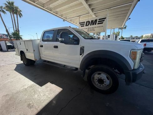 Used 2017 Ford F450 XL w/ Power Equipment Group image 1