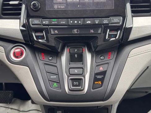 Used 2018 Honda Odyssey EX-L image 18