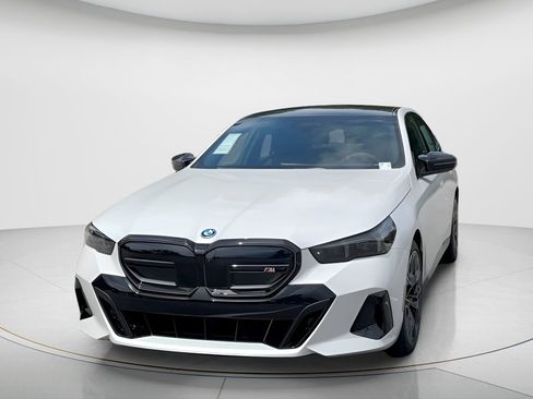New 2025 BMW i5 M60 w/ Premium Package AWD/4WD image 3
