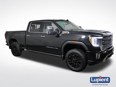 Used 2022 GMC Sierra 2500 Denali w/ Denali Black Diamond Edition