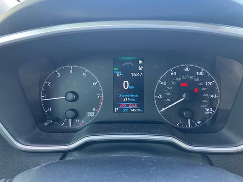 Used 2023 Toyota Corolla SE image 14