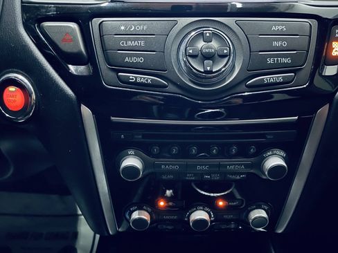 Used 2019 Nissan Pathfinder S FWD image 32