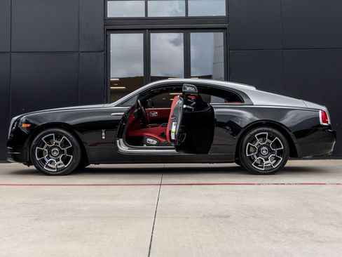 Used 2018 Rolls-Royce Wraith RWD image 11