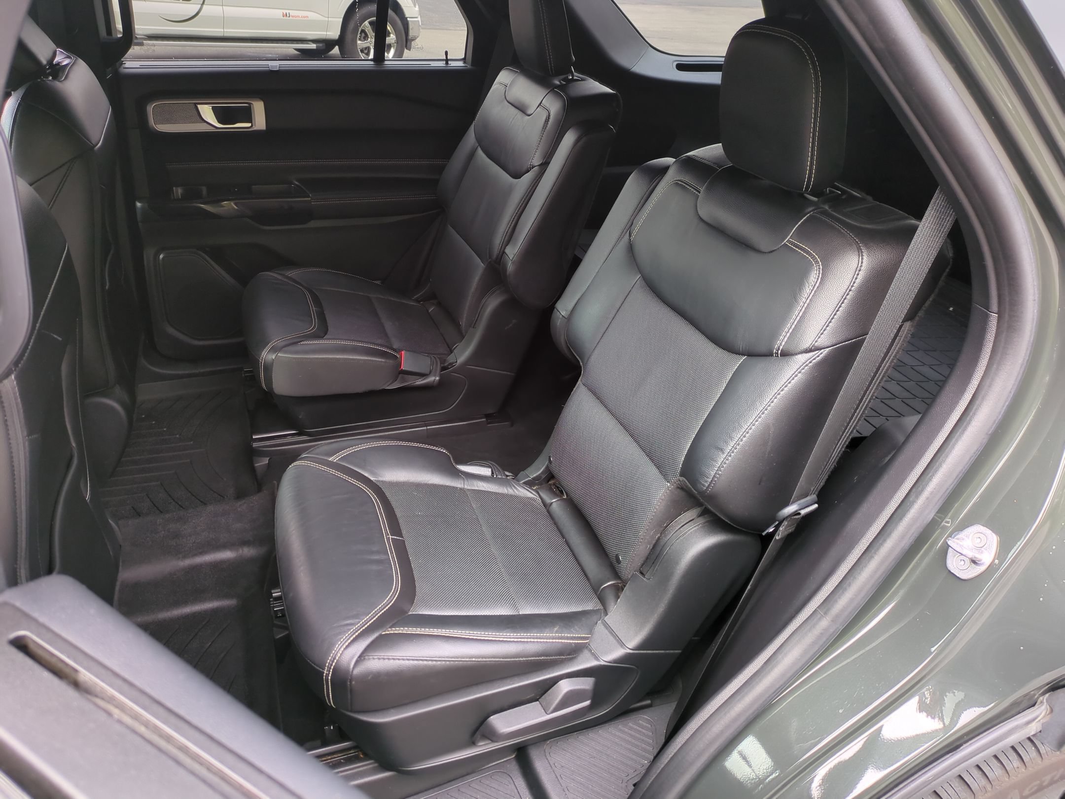 Used 2022 Ford Explorer ST w/ Equipment Group 401A AWD/4WD image 23