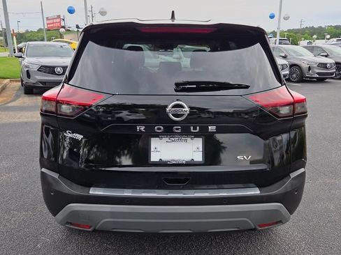 Used 2021 Nissan Rogue SV FWD image 11