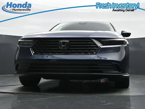 Used 2023 Honda Accord EX image 30