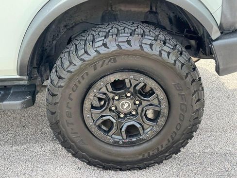 Used 2022 Ford Bronco Wildtrak AWD/4WD image 7