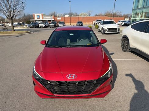 Certified 2022 Hyundai Elantra SEL image 4