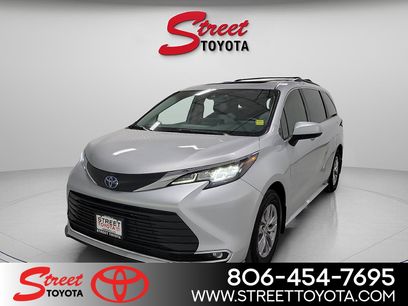 Certified 2022 Toyota Sienna XLE