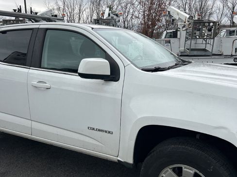 Used 2017 Chevrolet Colorado W/T w/ WT Convenience Package image 9