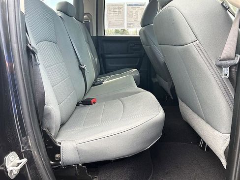 Used 2018 RAM 1500 Express AWD/4WD image 33