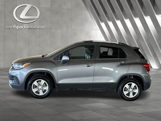 Used 2020 Chevrolet Trax LT w/ LT Convenience Package AWD/4WD image 1