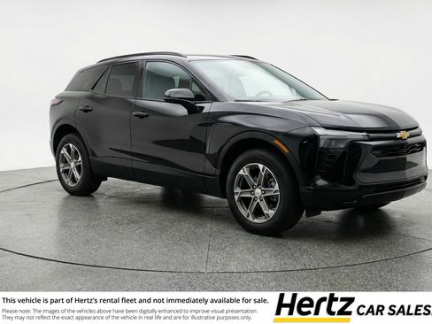 Used 2025 Chevrolet Blazer LT image 1