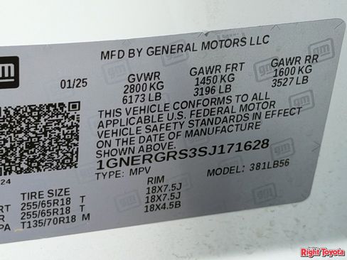 Used 2025 Chevrolet Traverse LT w/ Driver Confidence Package FWD image 39
