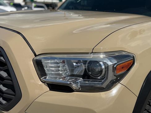 Used 2020 Toyota Tacoma TRD Off-Road w/ Technology Package AWD/4WD image 25