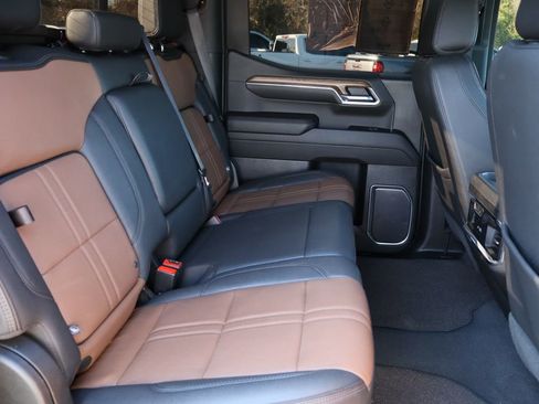 Used 2023 Chevrolet Silverado 1500 High Country w/ Z71 Off-Road Package image 25