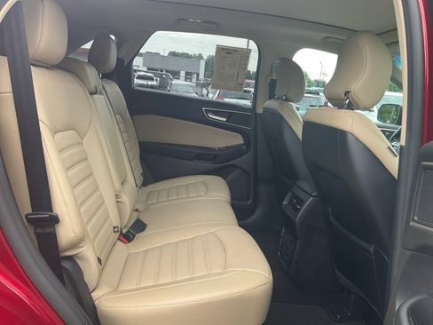 Used 2015 Ford Edge SEL w/ Equipment Group 201A FWD image 13