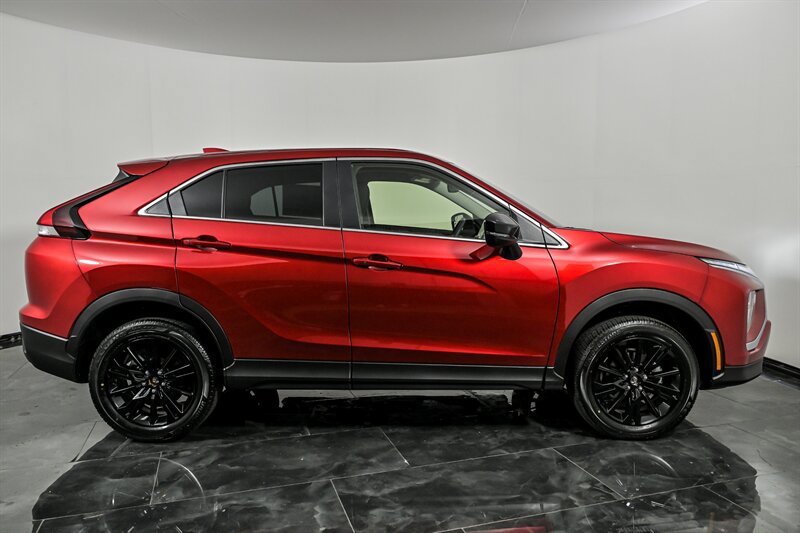 New 2026 Mitsubishi Eclipse Cross LE AWD/4WD image 9