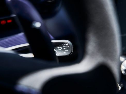 Used 2019 McLaren Senna RWD image 61