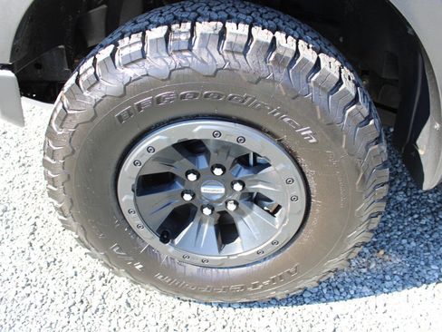 Used 2018 Ford F150 Raptor w/ Equipment Group 802A Luxury image 29