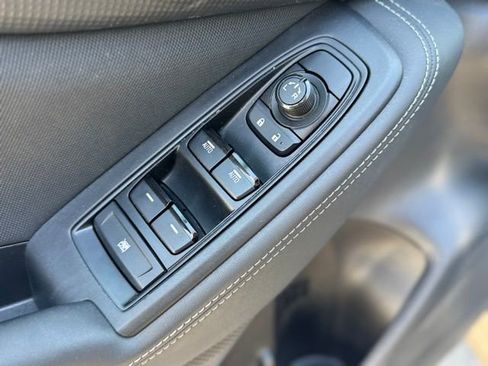 Used 2023 Subaru Forester Premium image 9