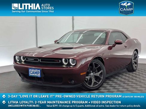 Used 2018 Dodge Challenger R/T image 1