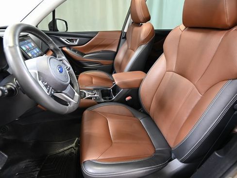 Used 2023 Subaru Forester Touring image 8