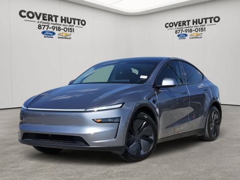Used 2026 Tesla Model Y 2WD image 1
