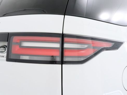 Used 2019 Land Rover Discovery HSE AWD/4WD image 11