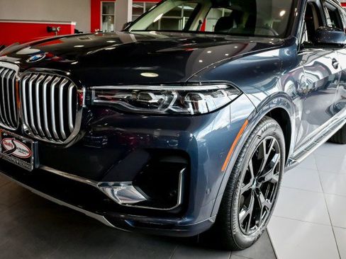 Used 2022 BMW X7 xDrive40i w/ Premium Package image 8