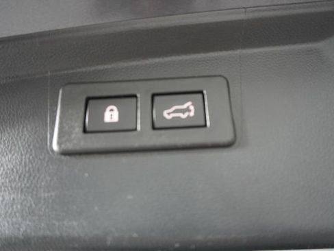 Used 2022 Subaru Outback Premium AWD/4WD image 38