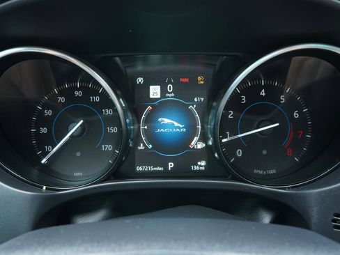 Used 2020 Jaguar F-PACE Premium AWD/4WD image 29