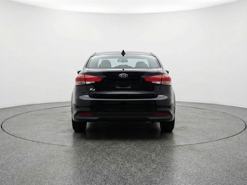 Used 2025 Kia K4 LXS image 7