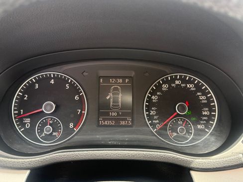 Used 2013 Volkswagen Passat 2.5 SE FWD image 12
