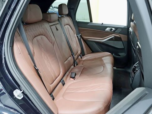 Used 2024 BMW X5 xDrive40i w/ Executive Package AWD/4WD image 34