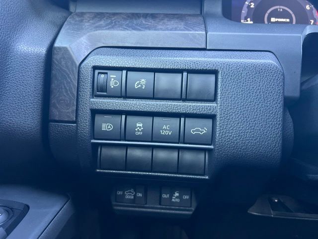 Used 2024 Toyota Tacoma Limited w/ Limited Package (LT) AWD/4WD image 24