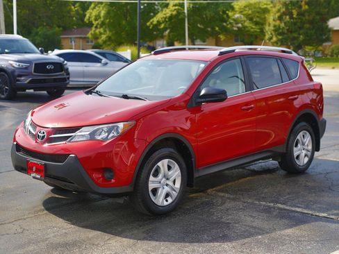 Used 2013 Toyota RAV4 LE AWD/4WD image 3