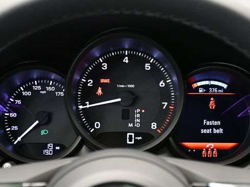 Certified 2026 Porsche Macan AWD/4WD image 31